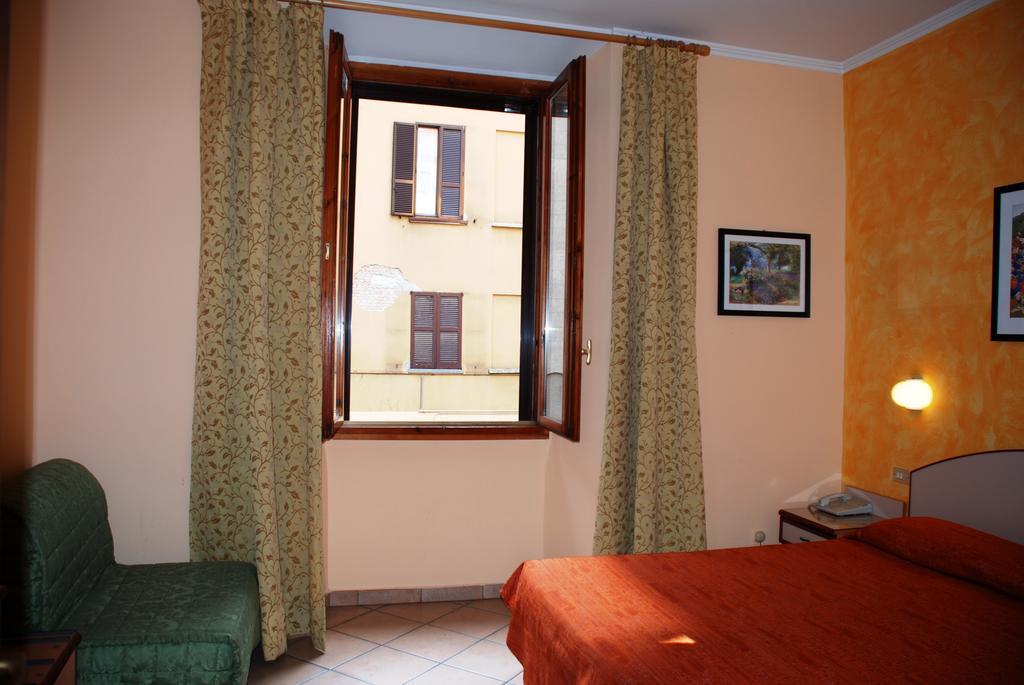 Hotel Casa Mia Милан Экстерьер фото