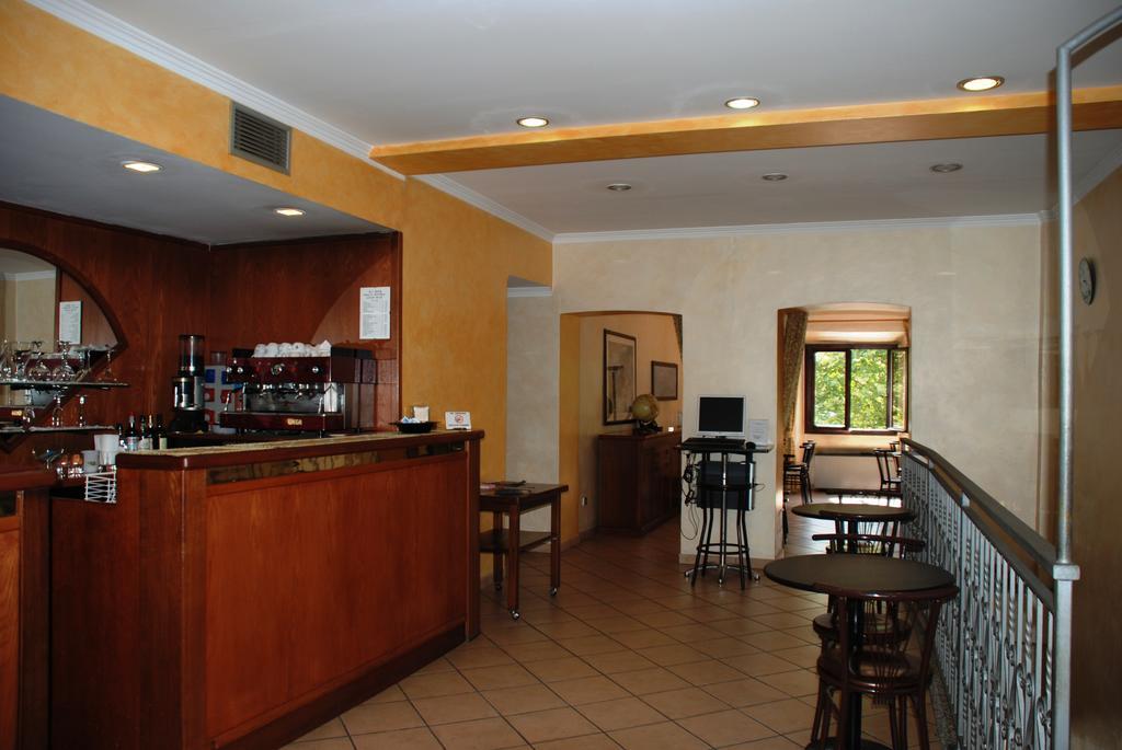 Hotel Casa Mia Милан Экстерьер фото